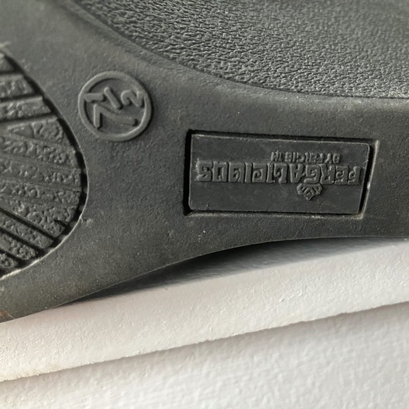 Ladies Black Suede Booties, Size 7.5 - Picture 5 of 8